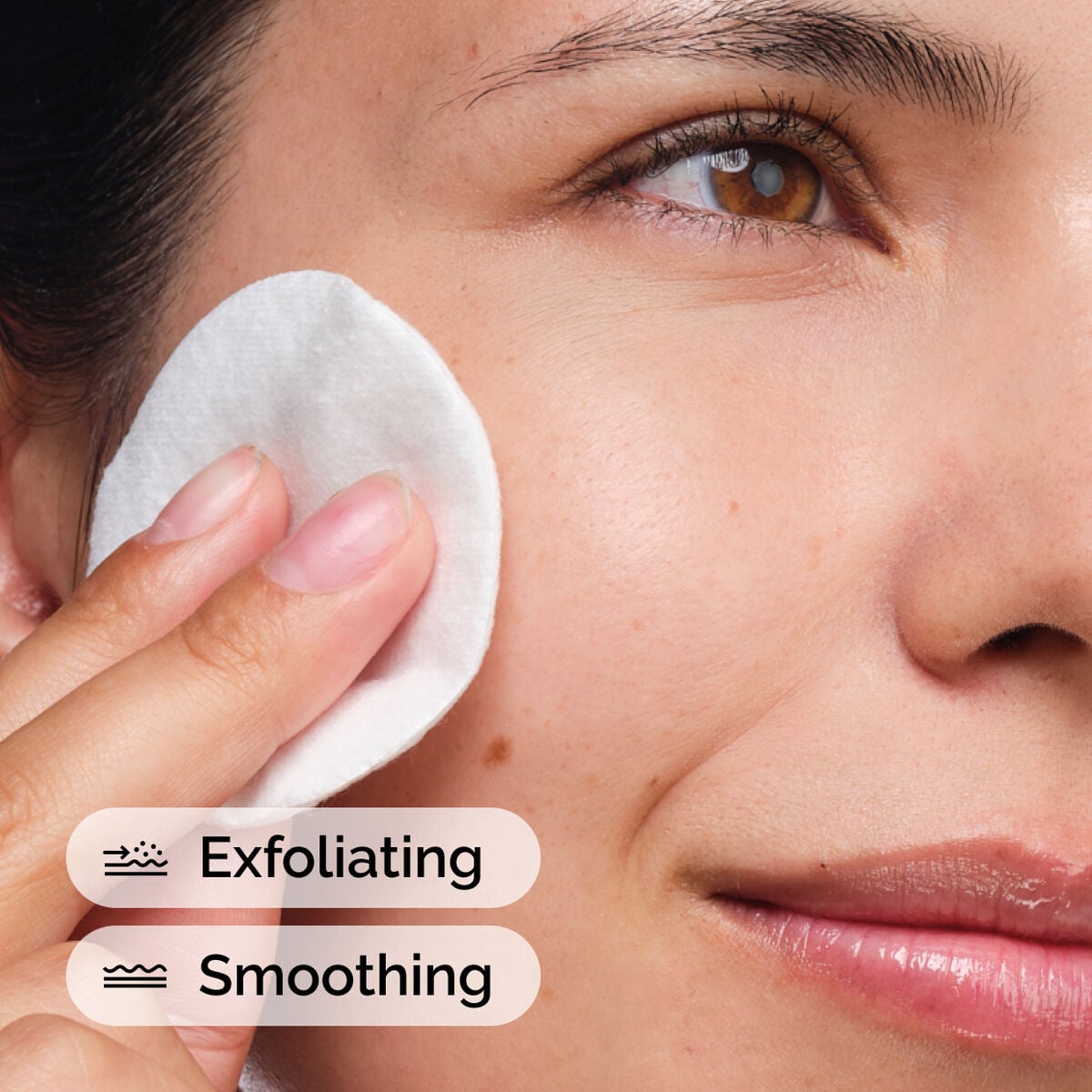glycolic-acid-7-exfoliating-toner-x6 ord-glycolic-acid-exfoliating-toner-model-application-with-benefits.jpg